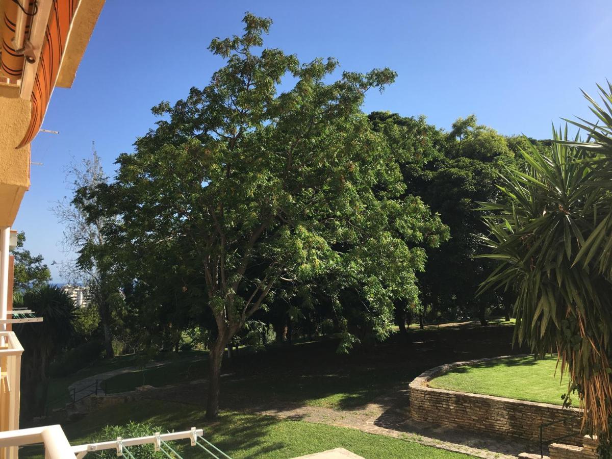 Águila apartamento con vistas al jardin Benalmadena Luaran gambar
