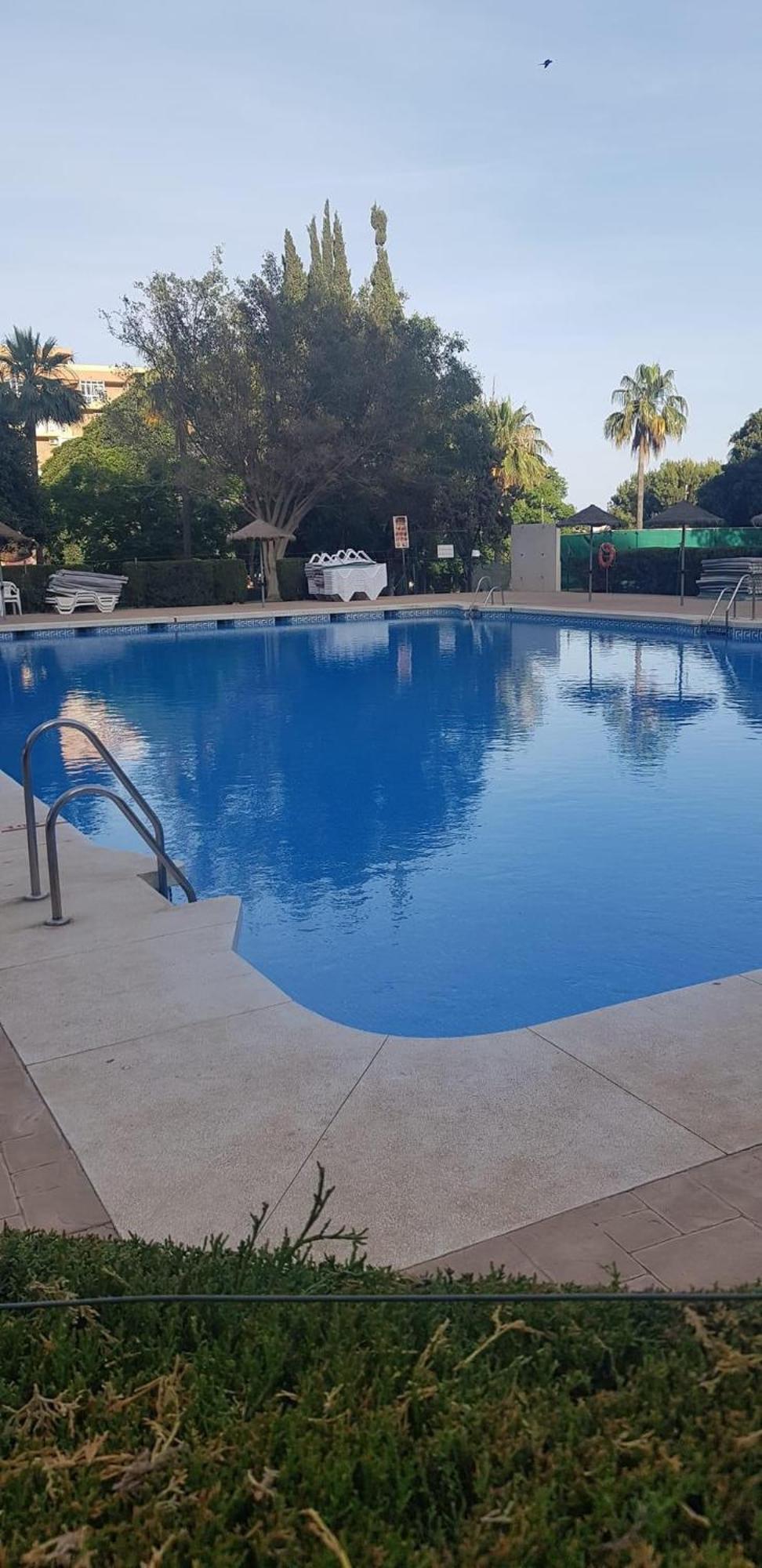 Águila apartamento con vistas al jardin Benalmadena Luaran gambar